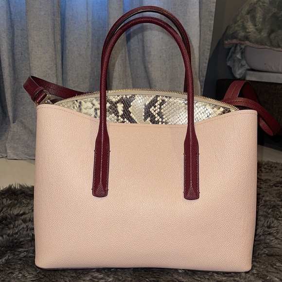 Kate Spade ♠️ - Picture 4 of 8